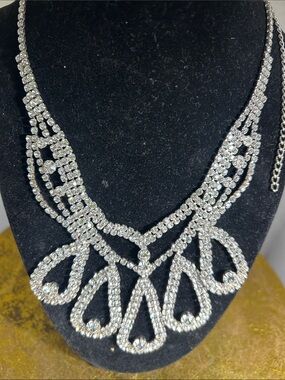 Crystal Statement Necklace - Silver Rhinestone Bib Necklace